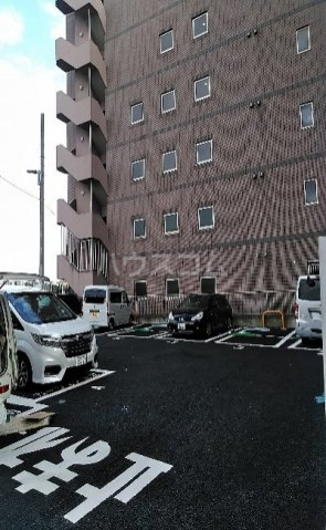 22/25 駐車場