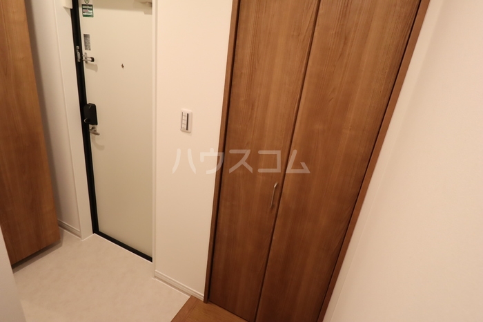 13/30 玄関