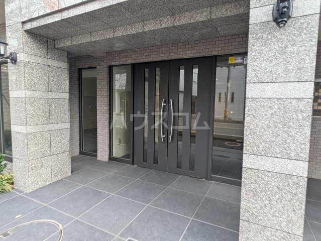 2/10 エントランス