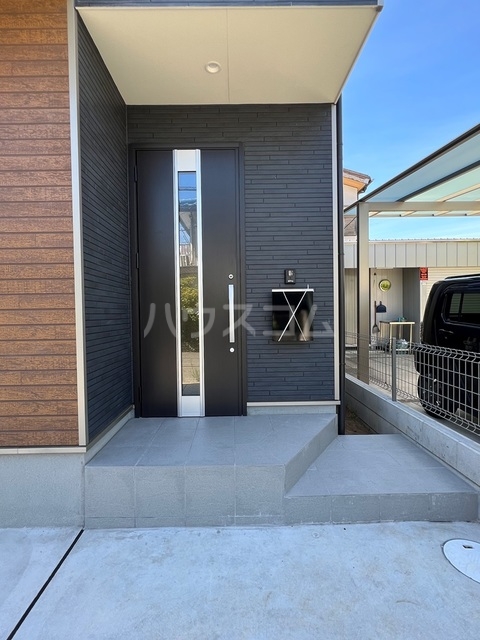 14/18 エントランス