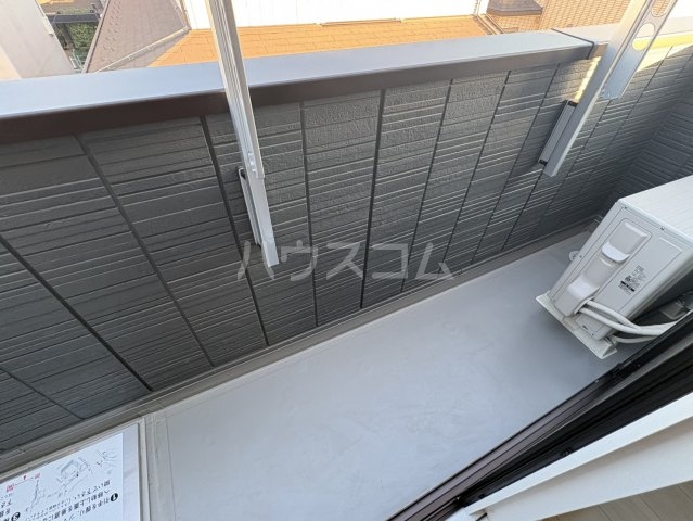 23/30 バルコニー