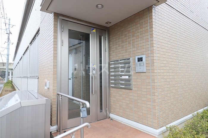 17/21 エントランス