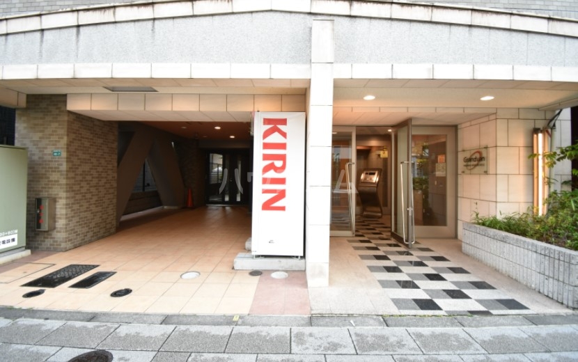 2/4 エントランス