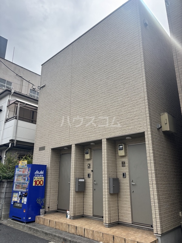 15/25 エントランス