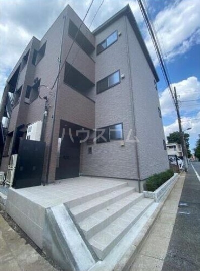 15/22 エントランス