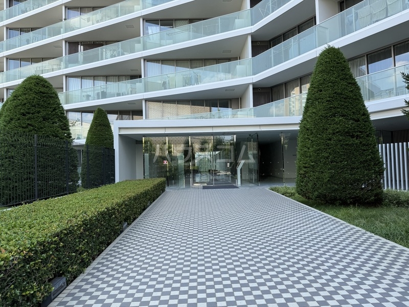 2/6 エントランス