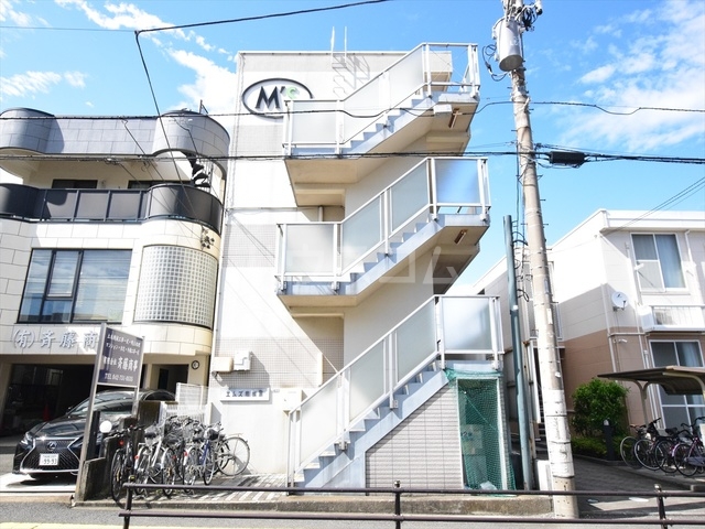 2/2 エントランス