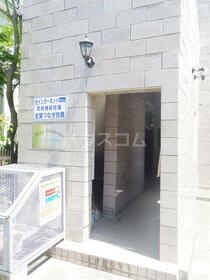 16/19 エントランス