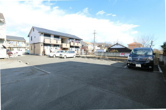 18/26 駐車場