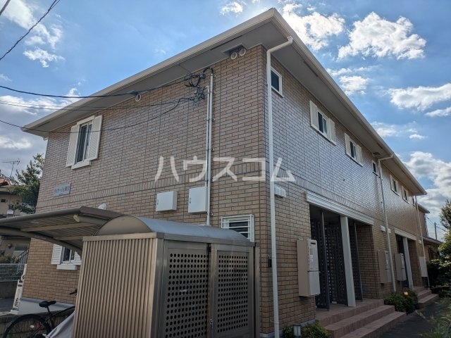 21/30 エントランス