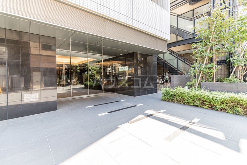 4/4 エントランス