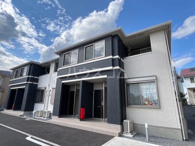 23/30 エントランス