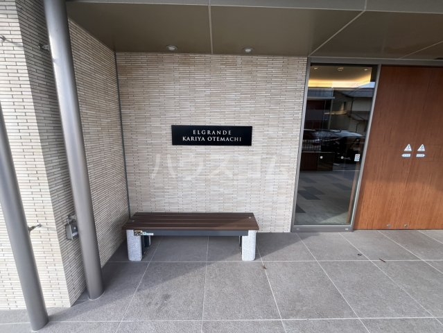 16/30 エントランス