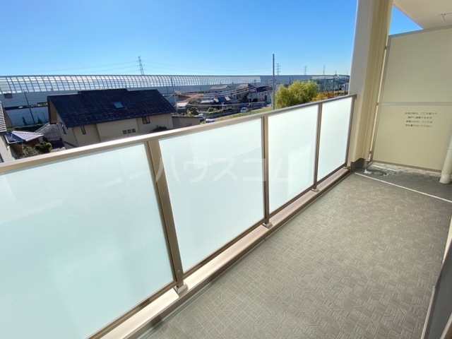 18/23 バルコニー