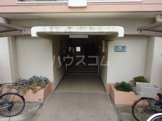 29/30 エントランス