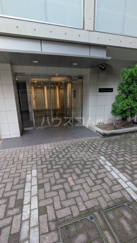 19/22 エントランス