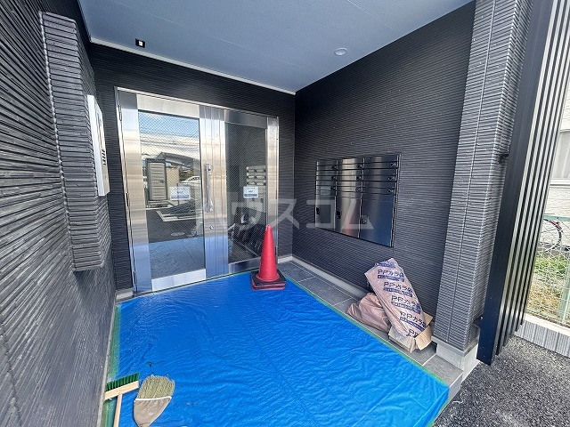 2/4 エントランス