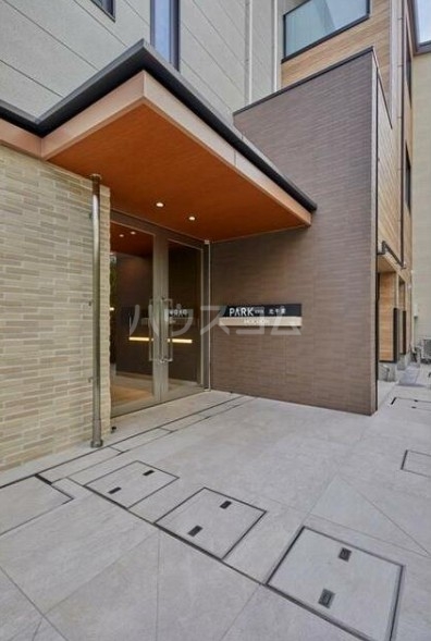 2/3 エントランス