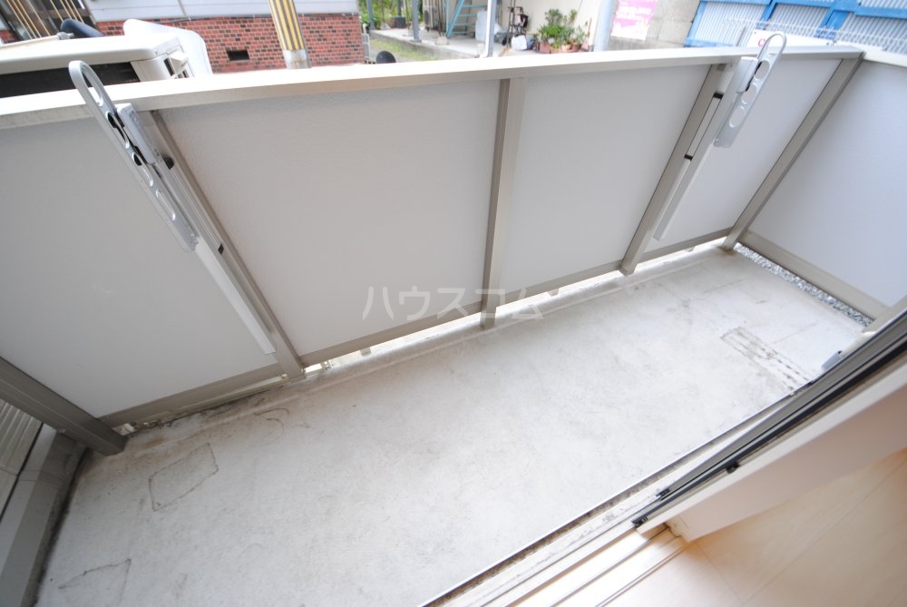 20/30 バルコニー