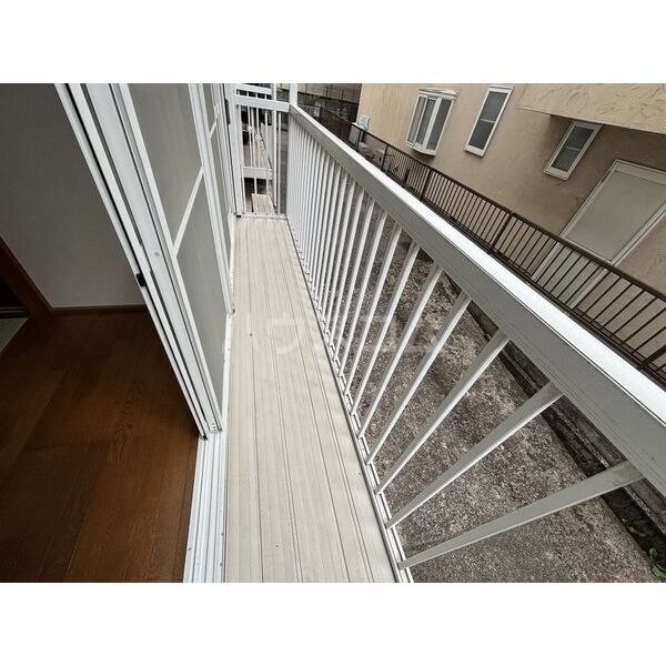 13/25 バルコニー