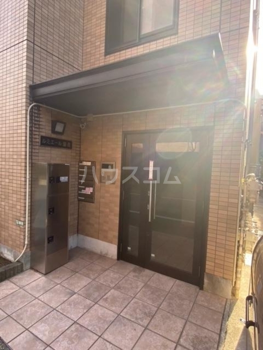 14/23 エントランス