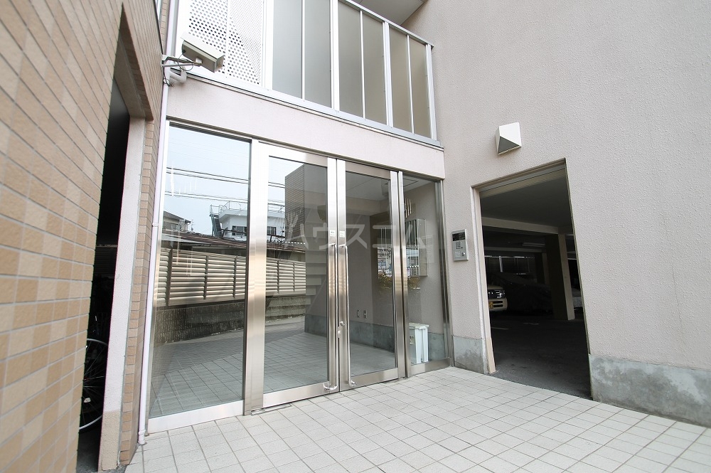 2/10 エントランス