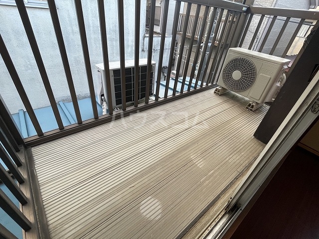 17/29 バルコニー