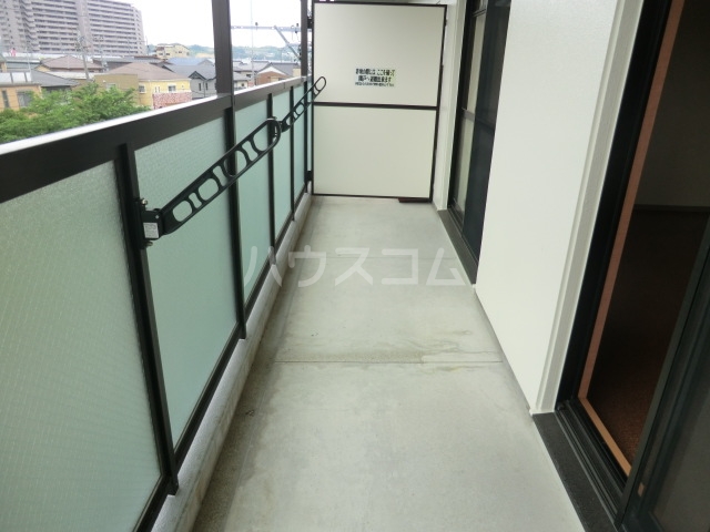 18/25 バルコニー