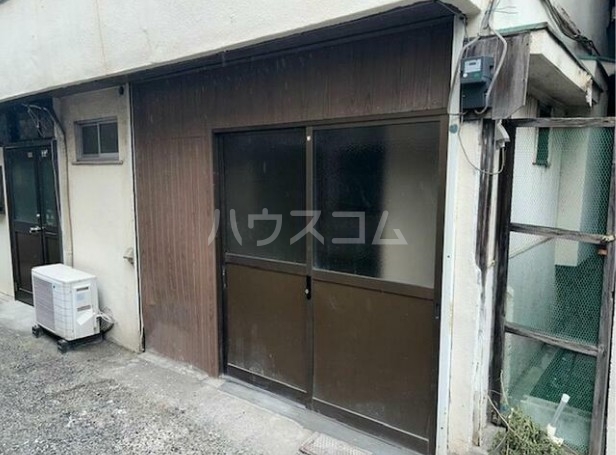 2/3 エントランス