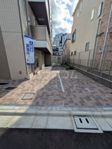 23/30 駐車場