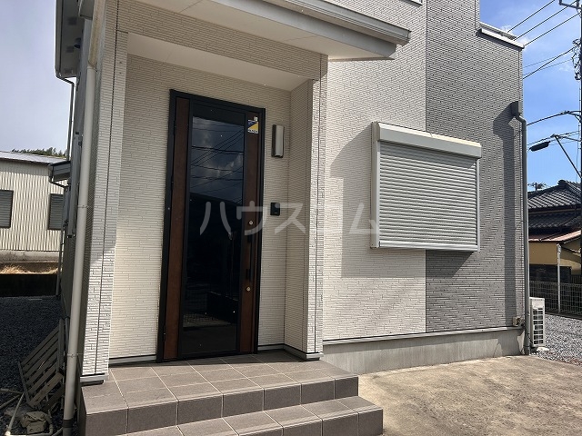 28/30 エントランス