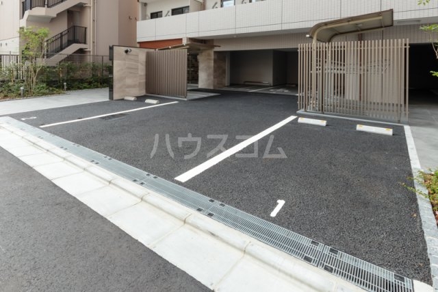 22/30 駐車場