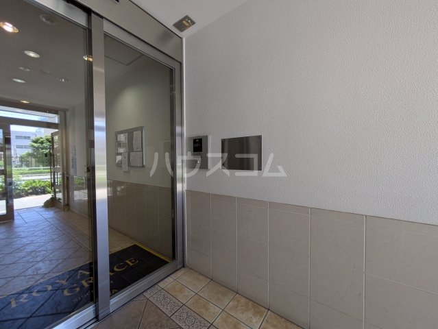 17/25 エントランス