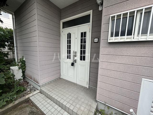 28/30 エントランス