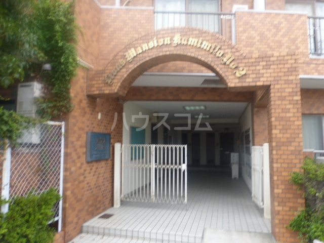 2/5 エントランス