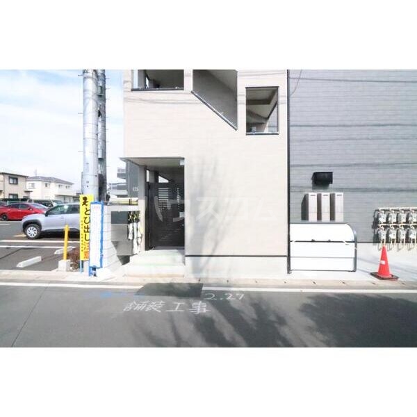 15/25 エントランス