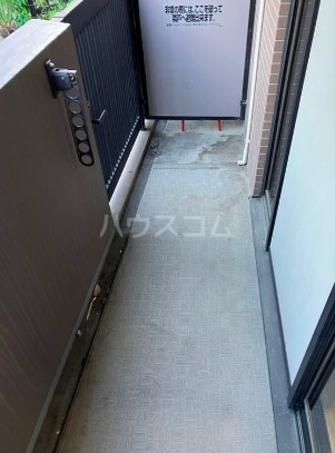 13/23 バルコニー