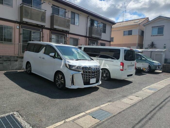 14/21 駐車場