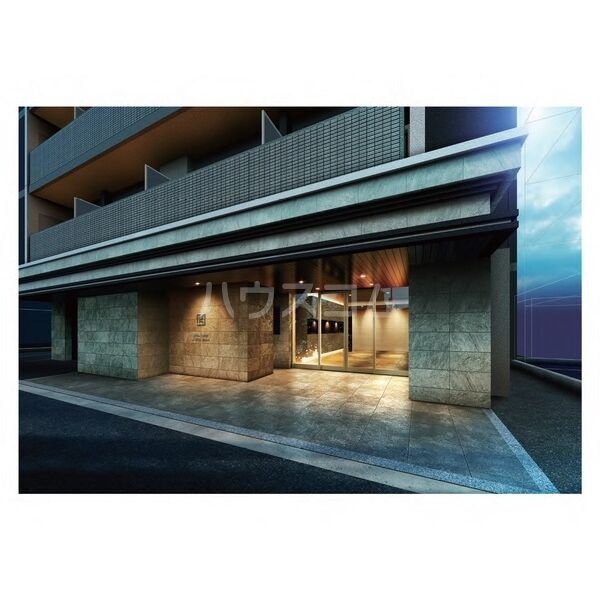 2/4 エントランス