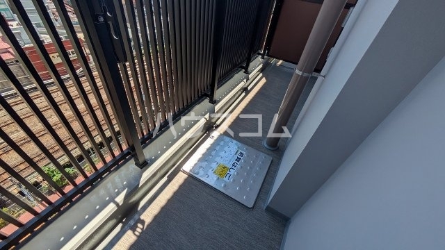 13/30 バルコニー