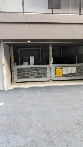 17/27 駐車場