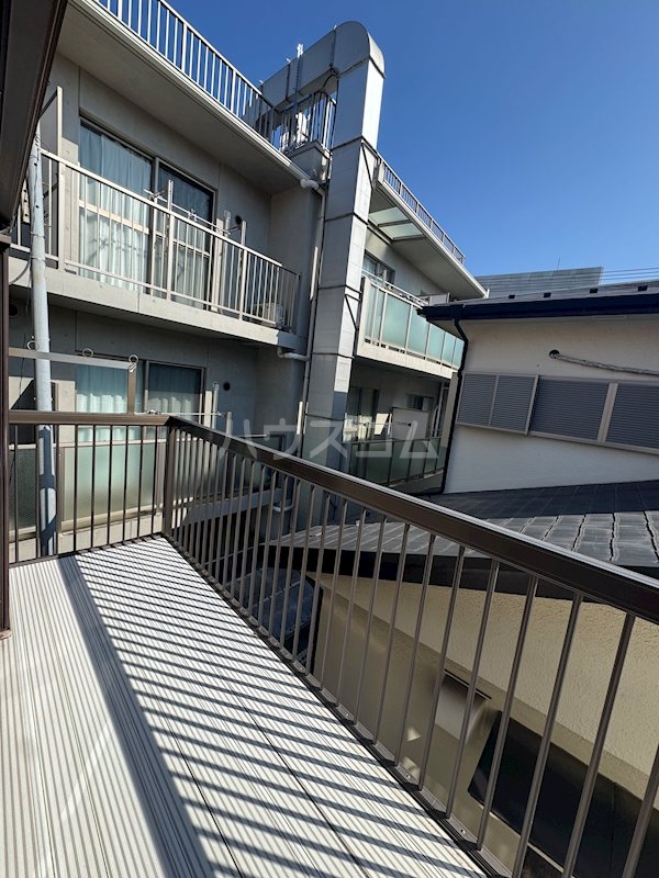 15/28 バルコニー