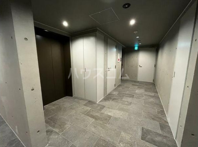 16/24 エントランス