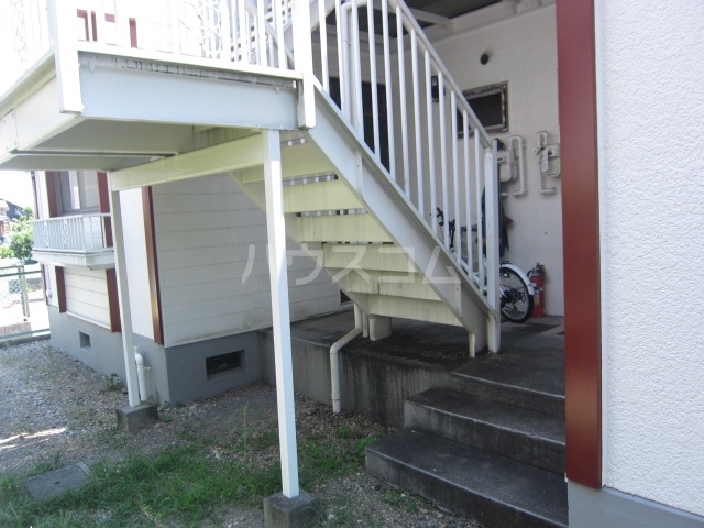 21/29 エントランス