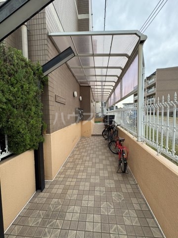 2/5 エントランス