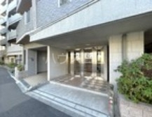 2/5 エントランス