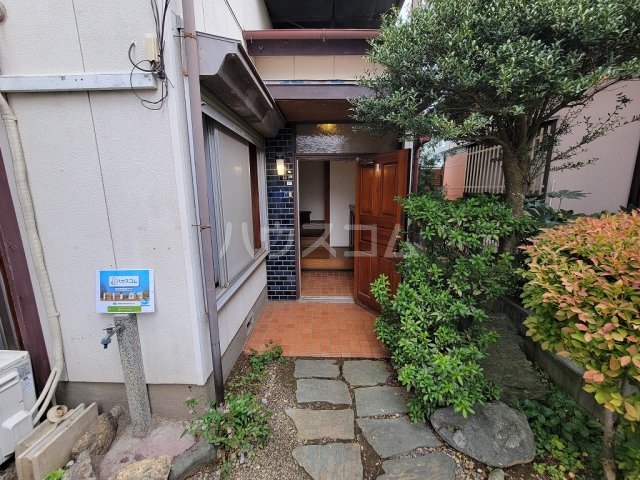 29/30 エントランス