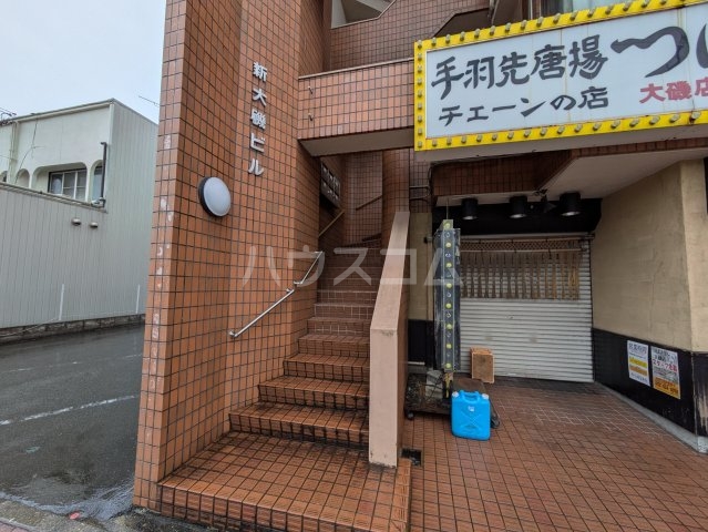 23/30 エントランス