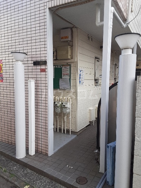 16/26 エントランス