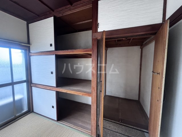 13/28 収納